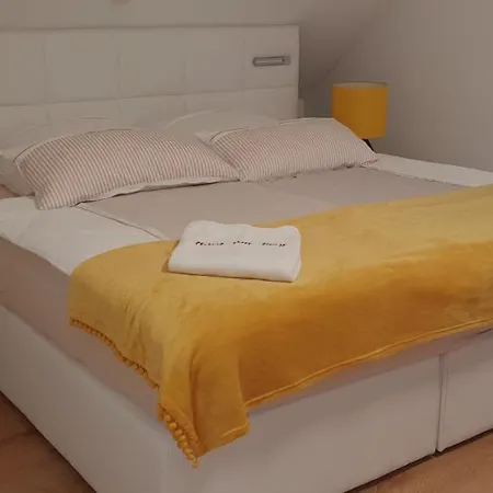 In Apartament *